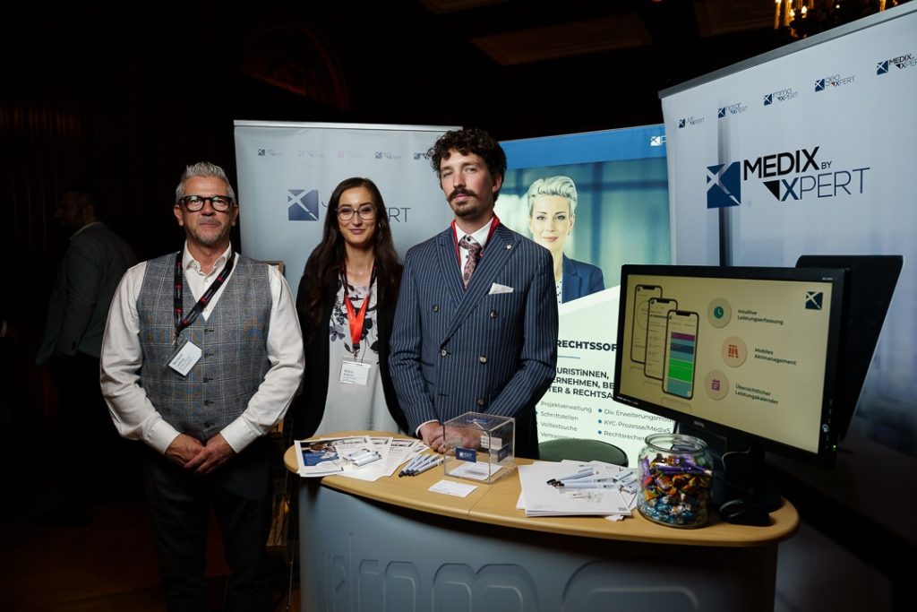 Das XPERT Team hinter unserem diesjährigen Stand auf der Legal Tech 2023